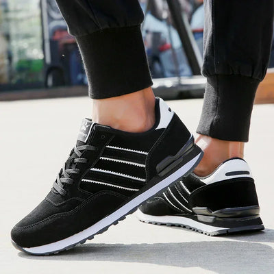 Brand Sneakers Men Outdoor Running Shoes High Quality Lace-Up Men Casual Shoes Fashion Comfortable Walking Shoes Tenis Hombres